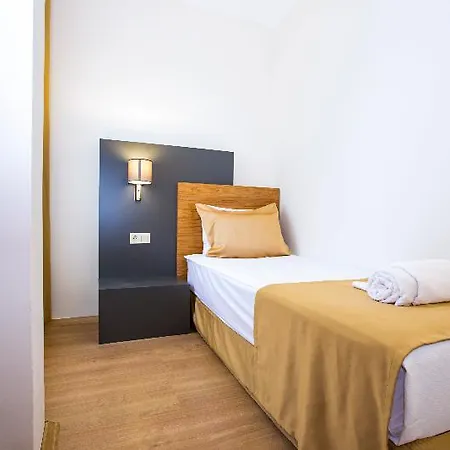 Hotel Club Delfin 4*